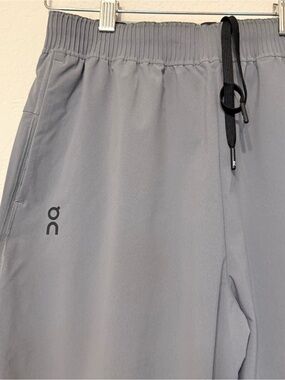 On Cloud Running Focus Pants